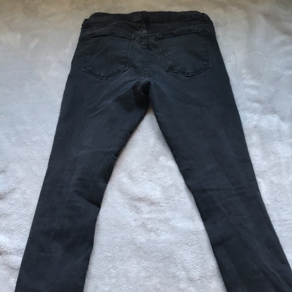 Mid-rise Rockstar jeans. Form fitting, stretchy - Picture 4 of 4